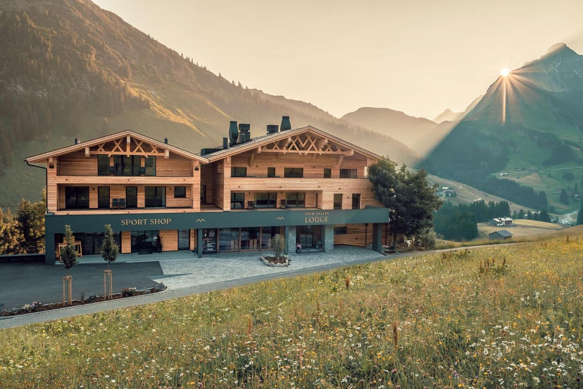 Lech Valley Lodge Warth  ภายนอก รูปภาพ