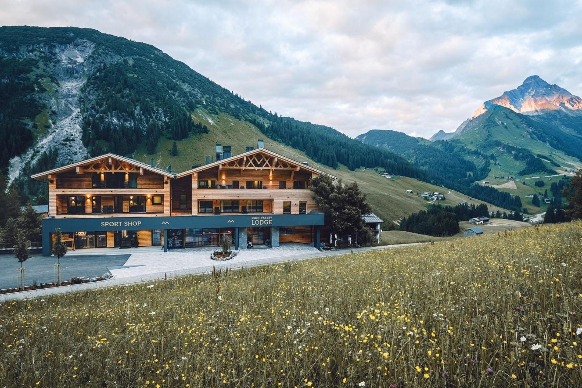 Lech Valley Lodge Warth  ภายนอก รูปภาพ